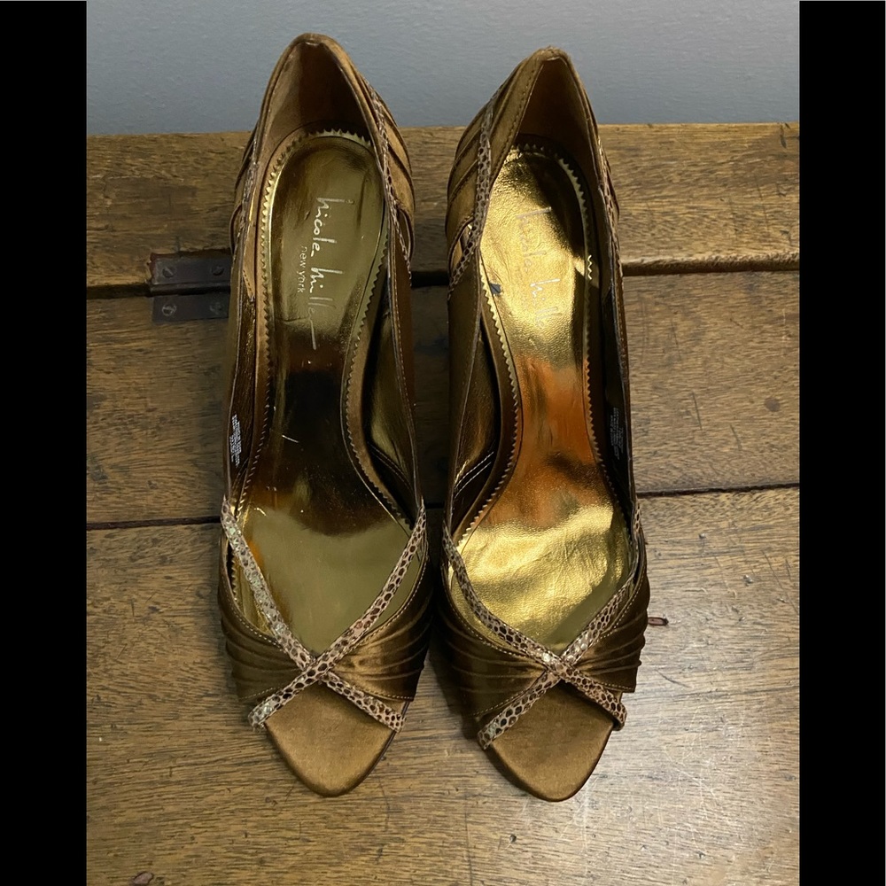 Nicole Miller high heels size 10 B 40 bronze color